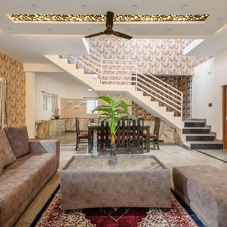 Villa Exotica By Stayjade5Bhkpoolacprojector Denkanikottai Exterior photo